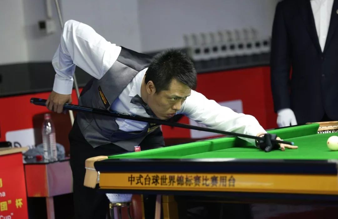 下场与澳大 下场与澳大