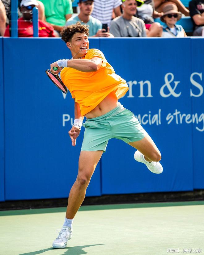 与韩国或澳 与韩国或澳