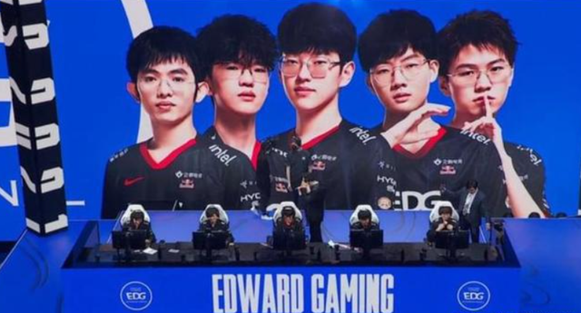 旧历历在目 旧历历在目